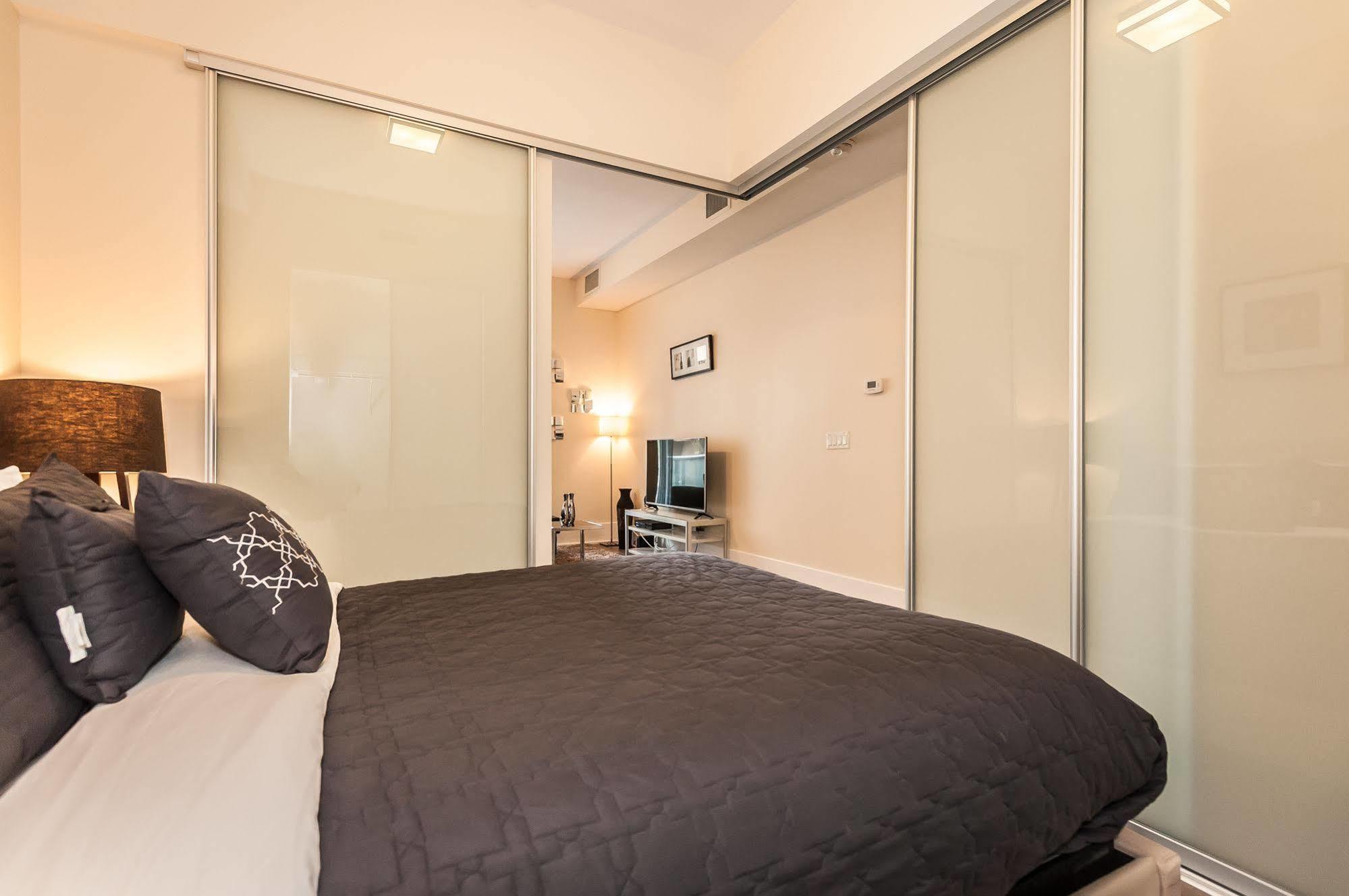 Life Suites Loft - Cn Tower Toronto Ngoại thất bức ảnh
